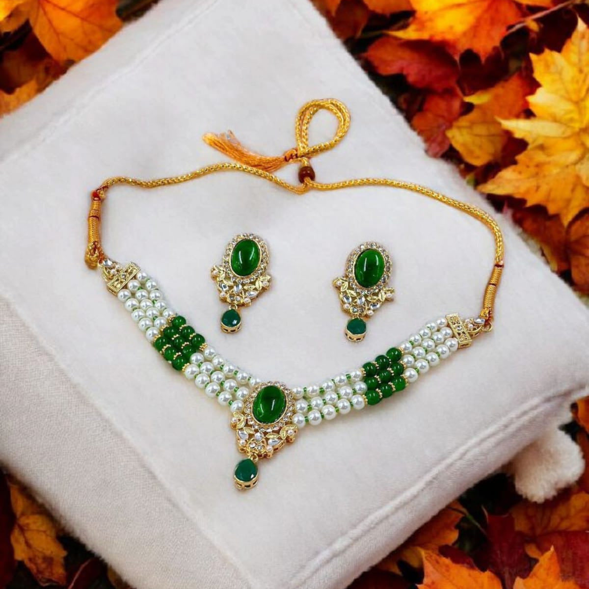 Moss Veil Necklace