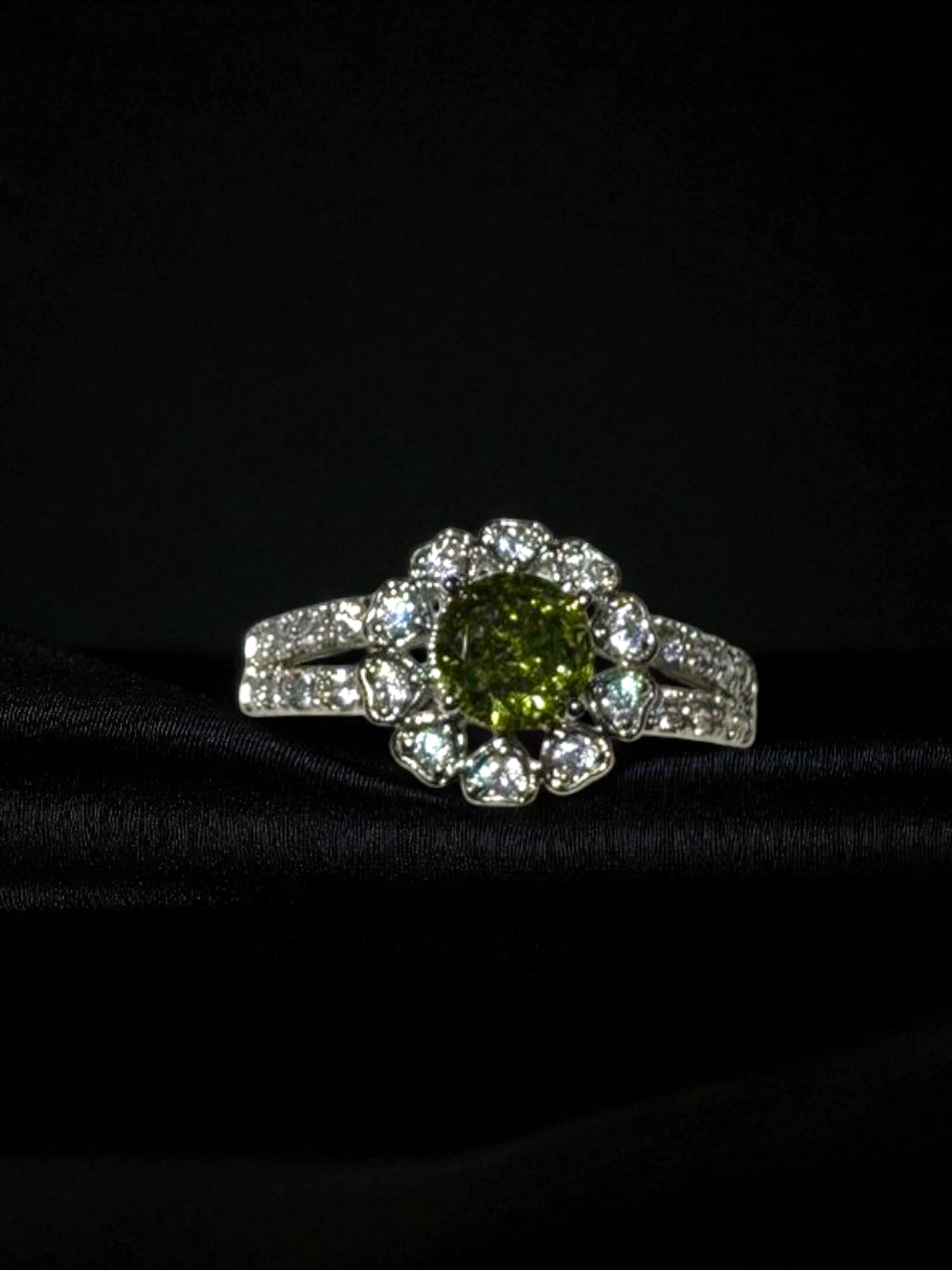 Verdant Whisper Ring
