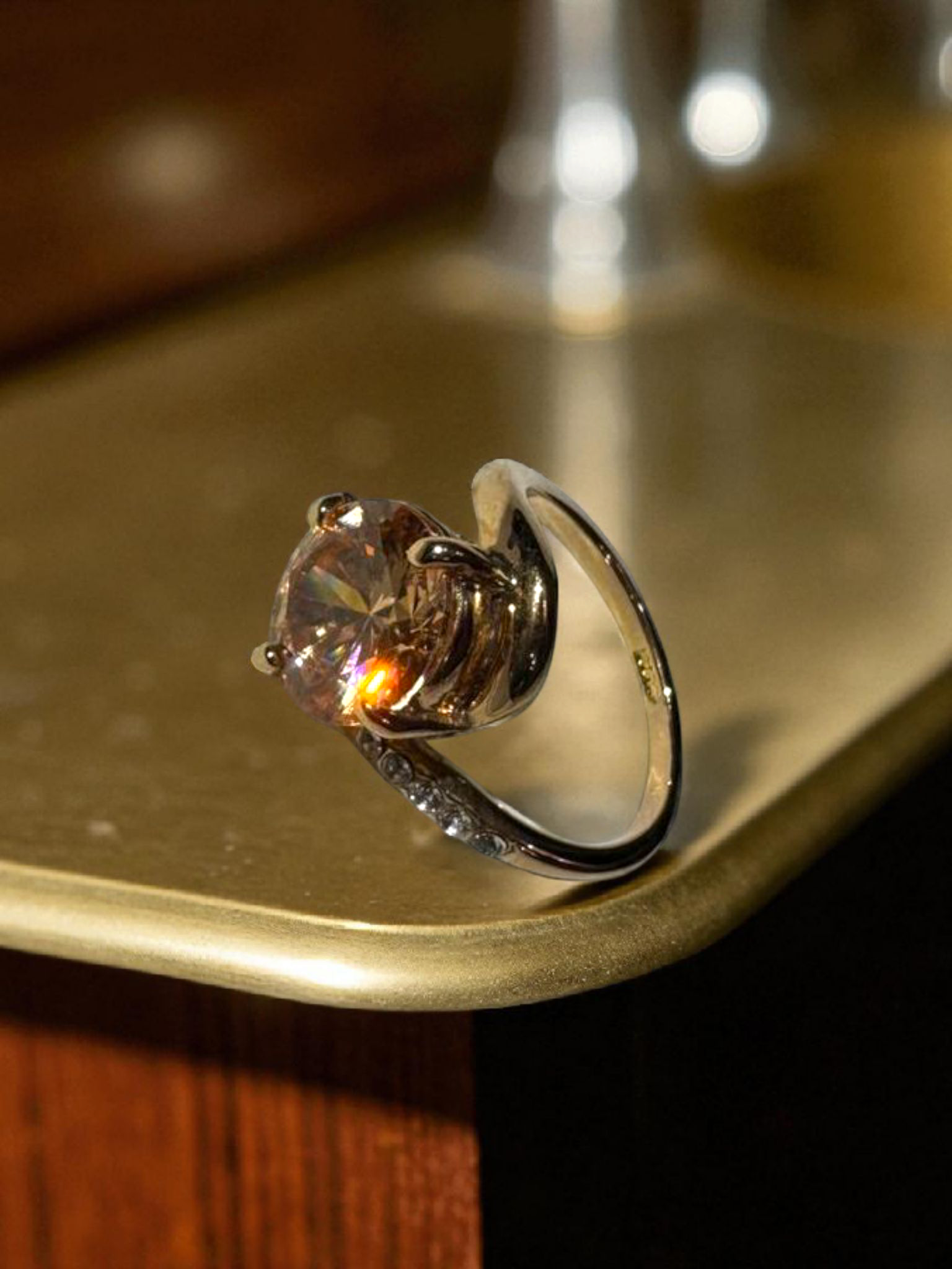 Lumina Wave Ring