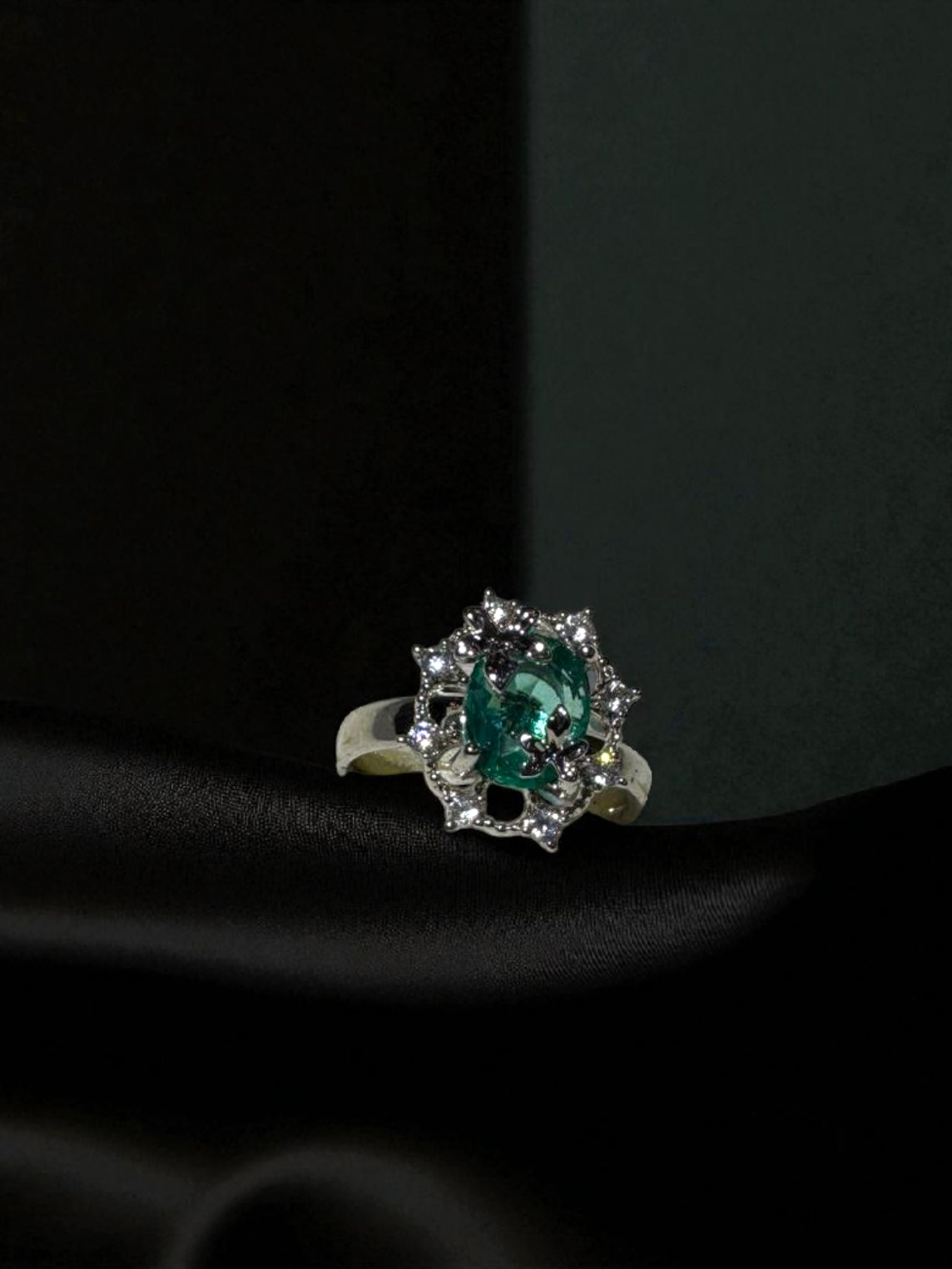 Emerald Twilight Ring