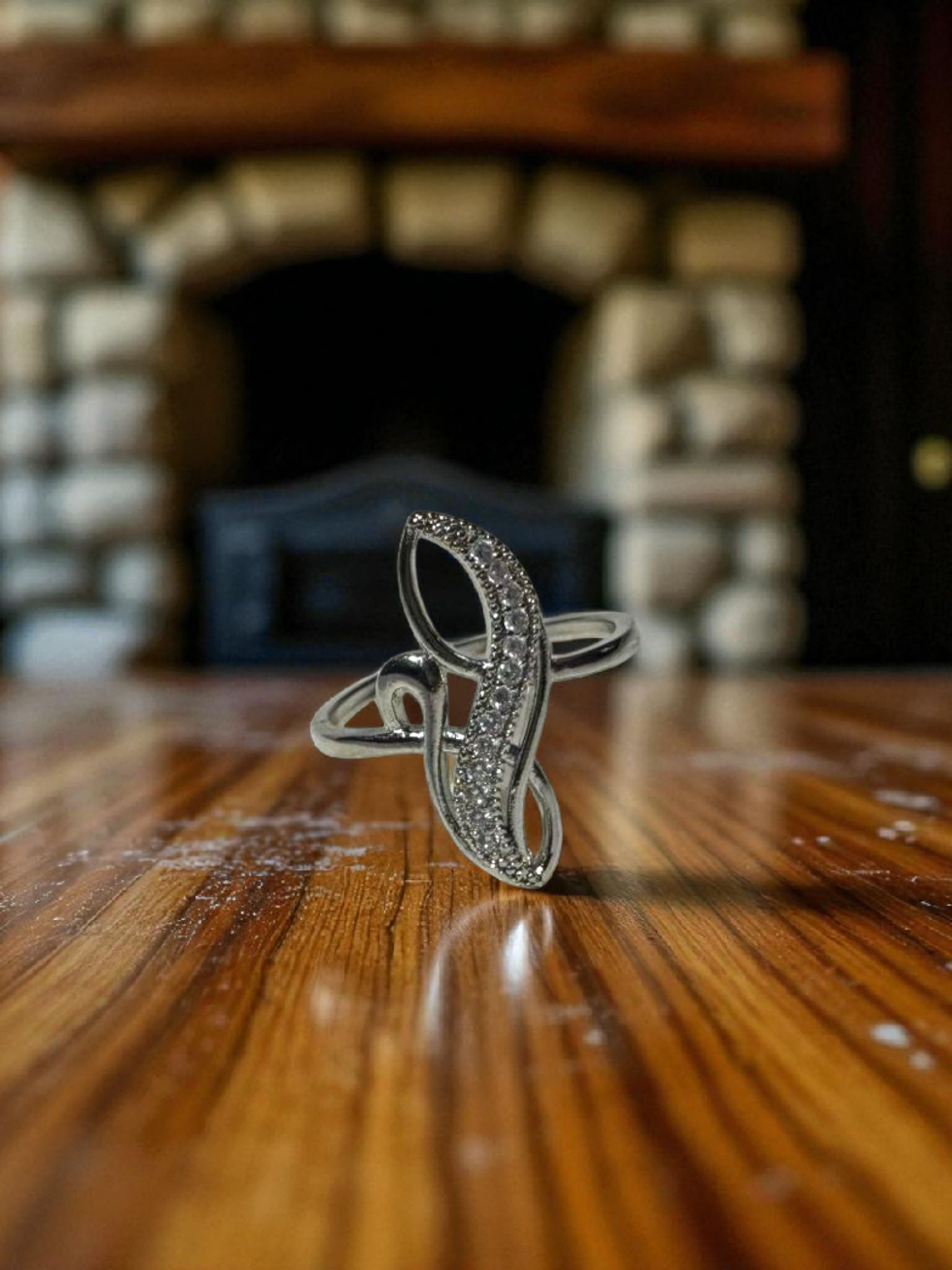 Whispering Curve Ring