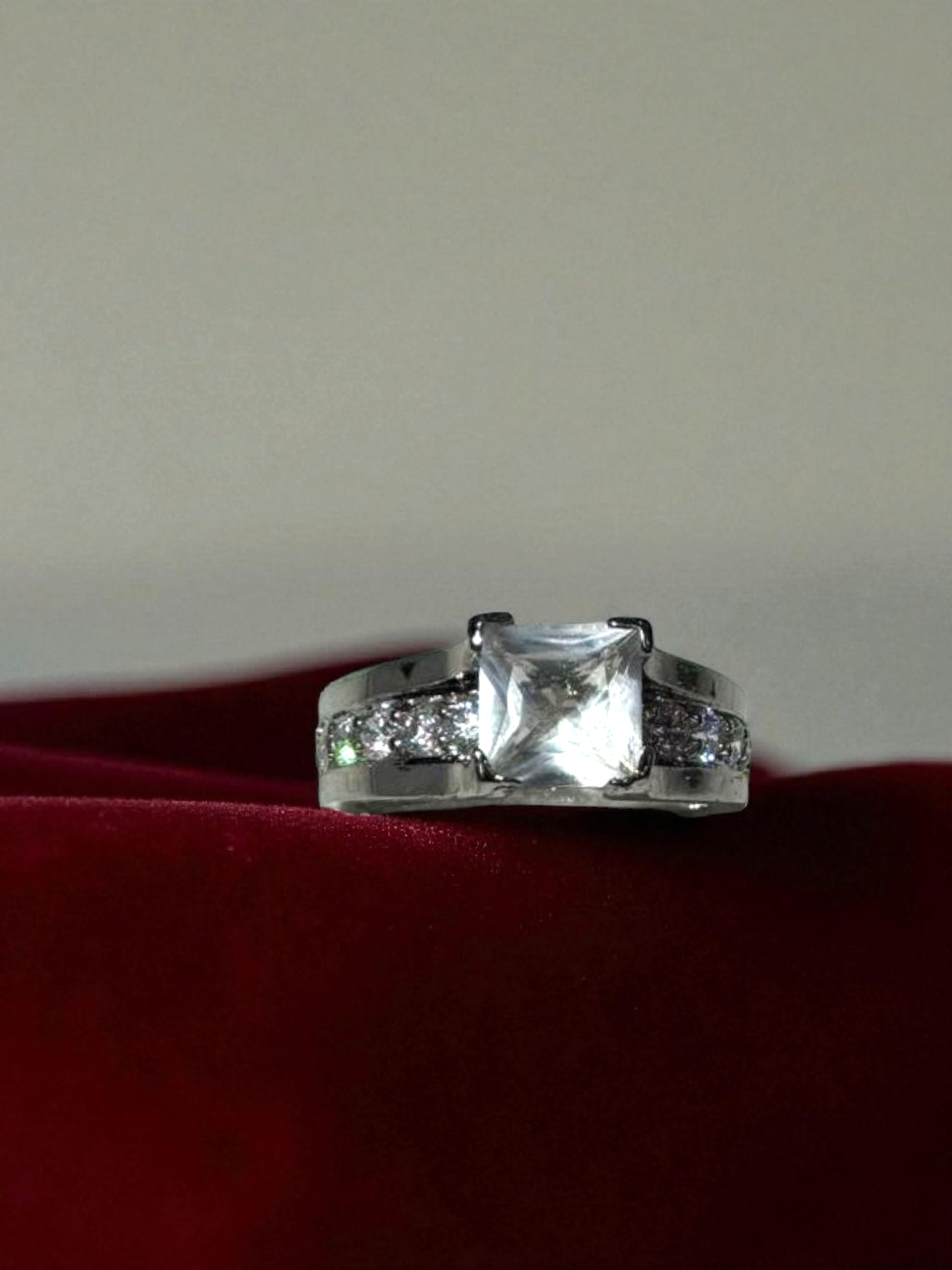 Luxe Radiance Ring