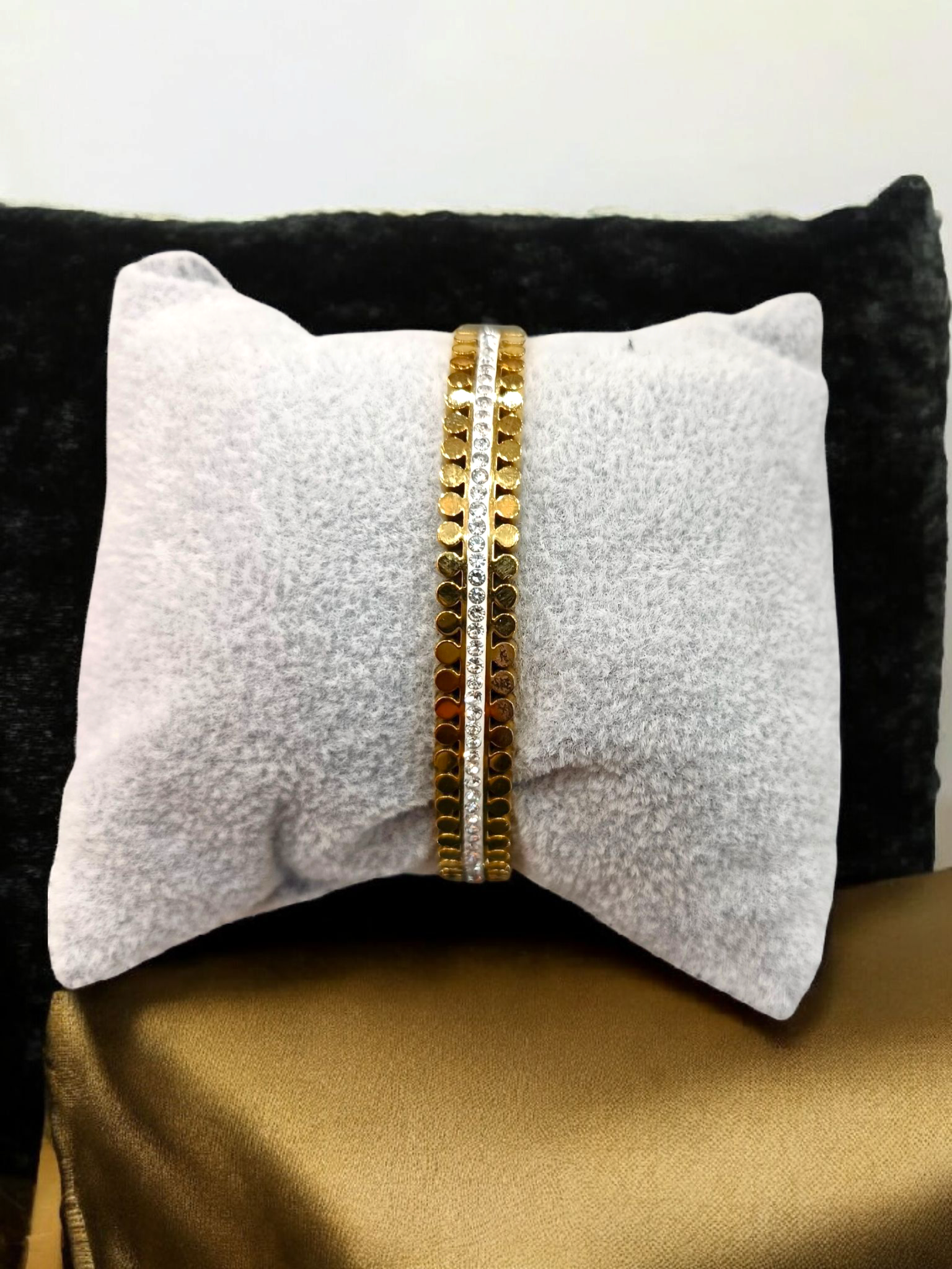 Cuff bracelet 039